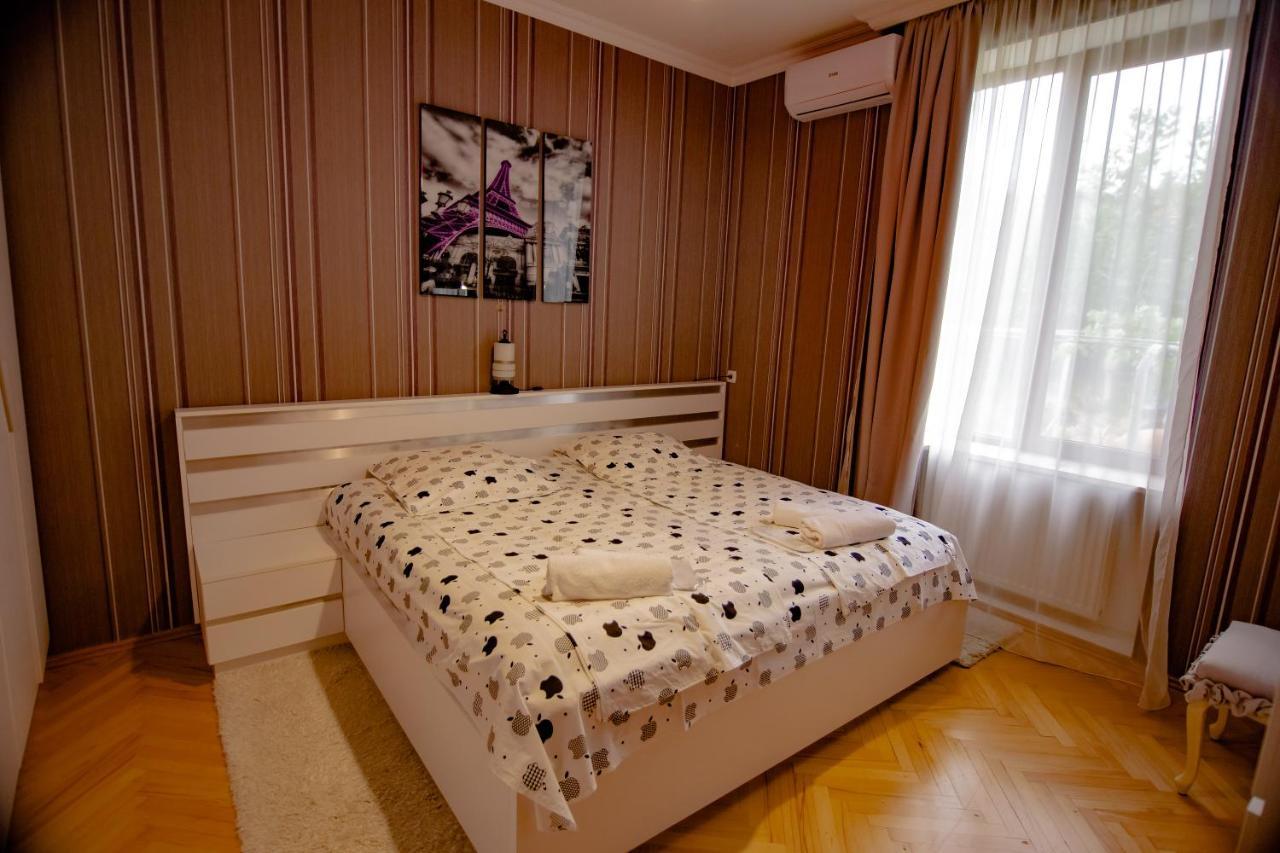 Qilimcha'S Guesthouse-Art Museum Telavi Esterno foto