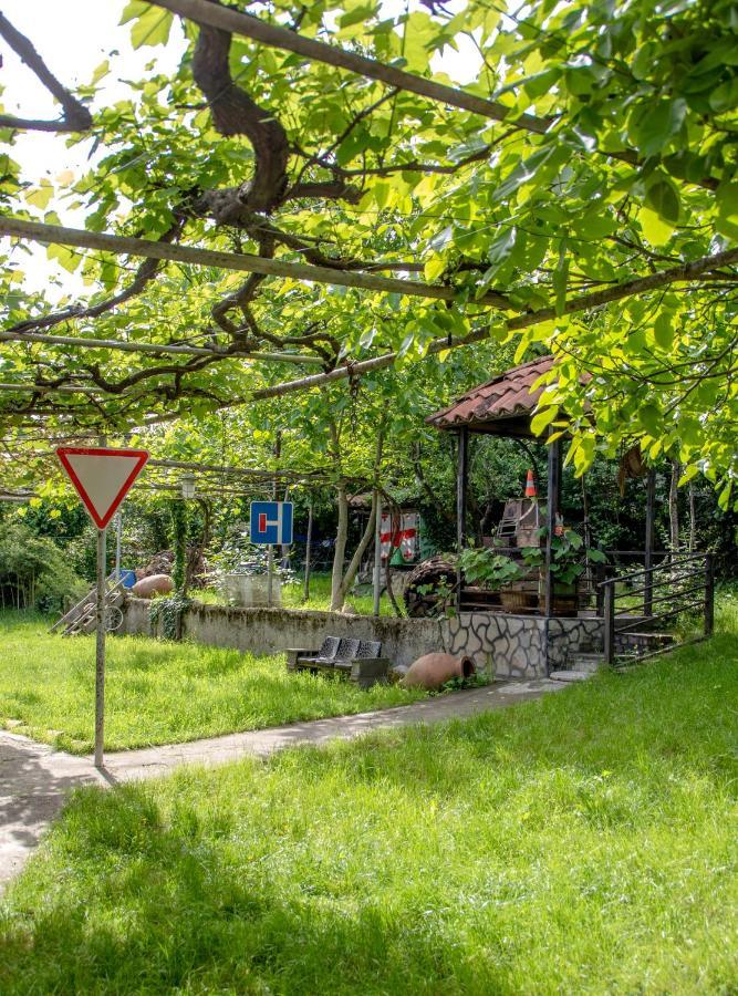 Qilimcha'S Guesthouse-Art Museum Telavi Esterno foto